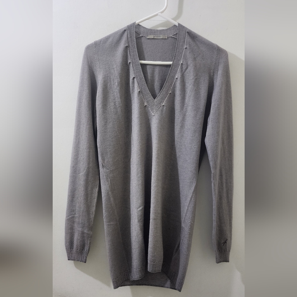 Falconeri Women's Gray V-Neck Sweater, Size Large, 100 % Cashemire.